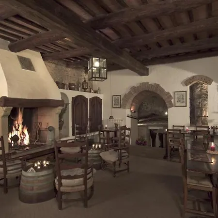 Osteriola Sleeps 2 Pool Wifi T763076 Apartment